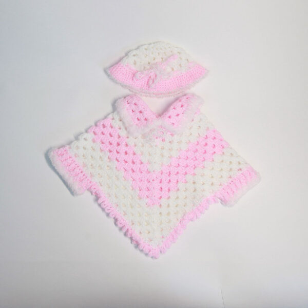 Cape et bonnet pour fille